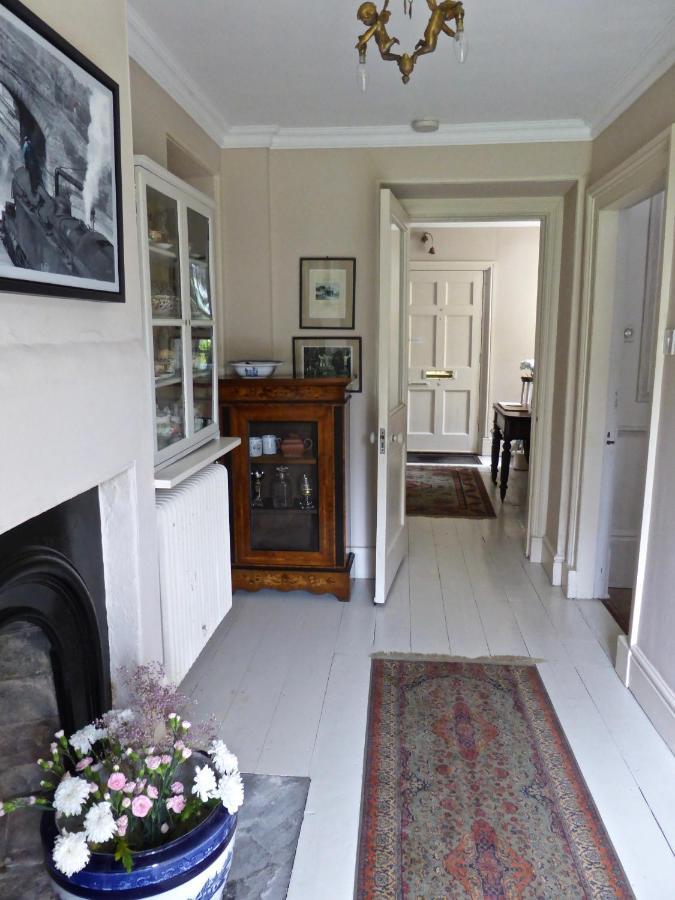 Dolphin House Bed & Breakfast Batheaston Екстериор снимка