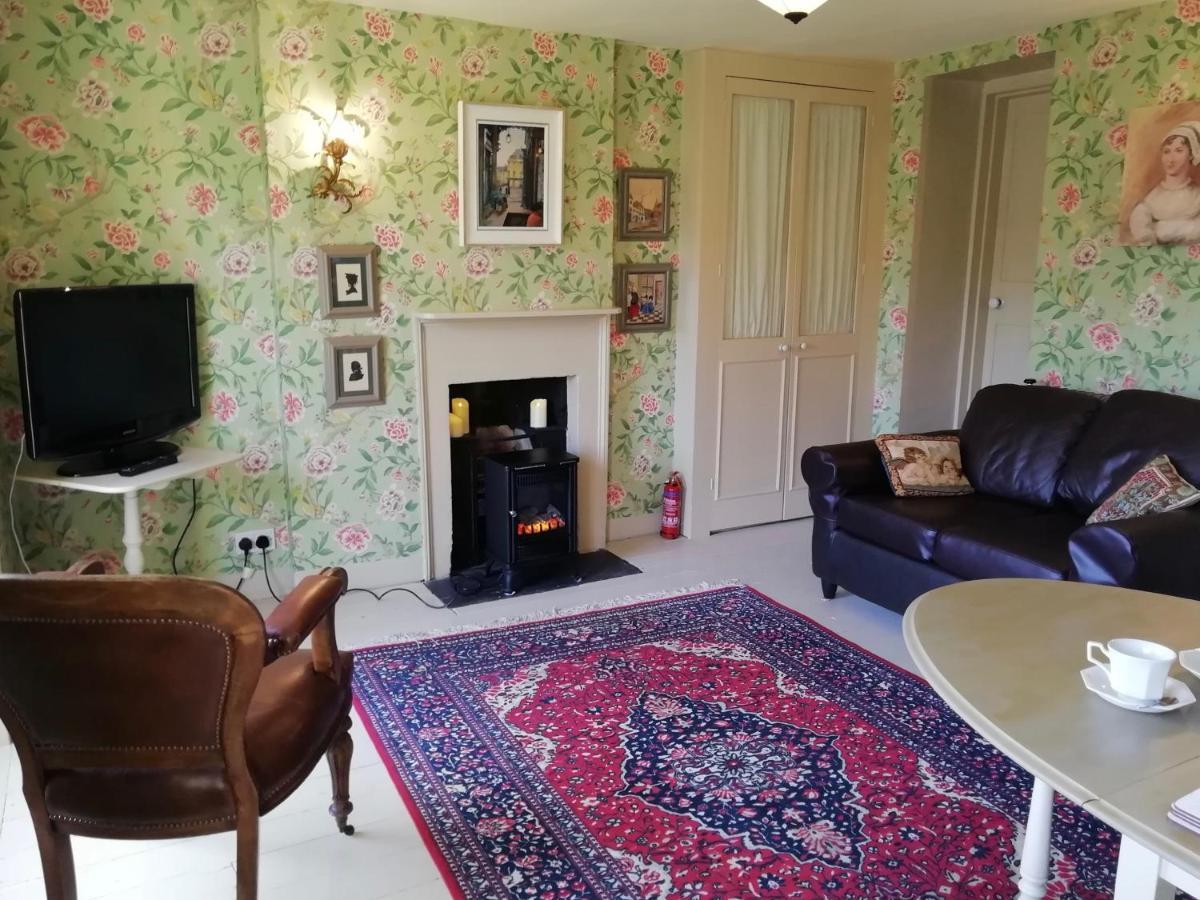 Dolphin House Bed & Breakfast Batheaston Екстериор снимка